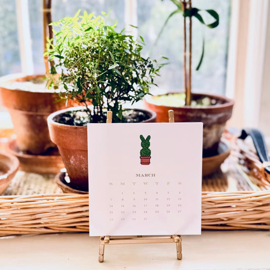 Georgetown Papery Desktop Calendar