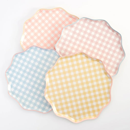 Gingham Dinner Plate