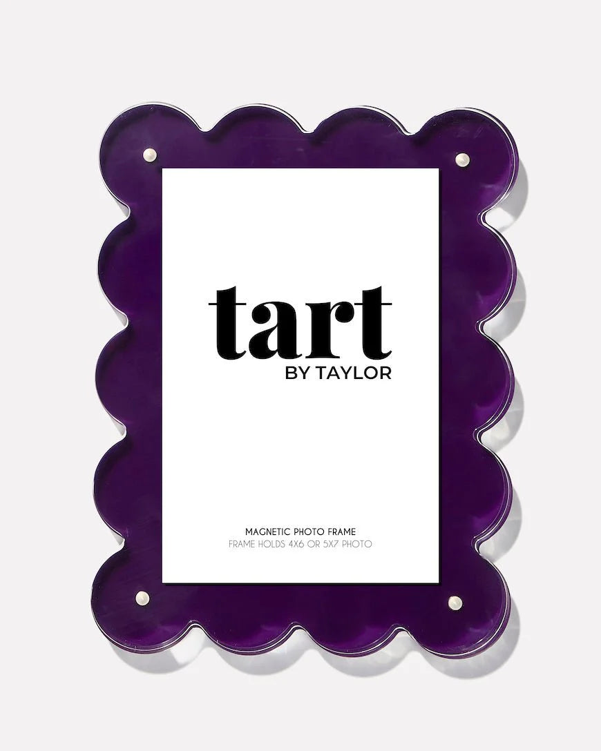 Tart BY Taylor Acrylic Scalloped Frame 5x7