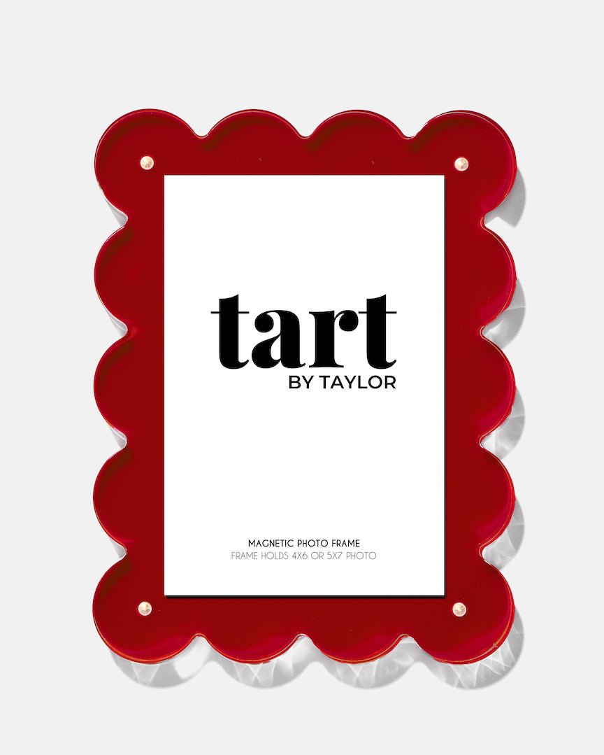 Tart BY Taylor Acrylic Scalloped Frame 5x7